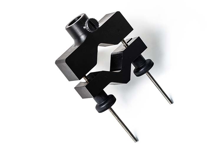 Universal holder for transducers