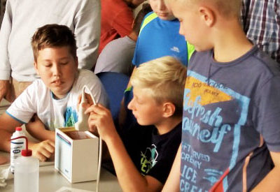 Robotik-Sommerakademie besucht GAMPT